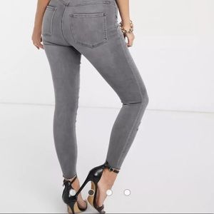 Spanx Jean-ish Skinny Ankle Legging